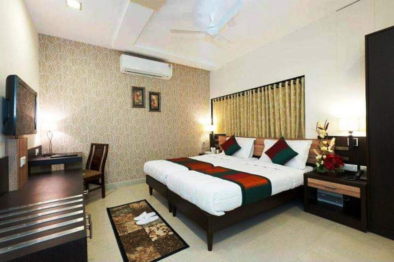 Hotel Siddharth Palace Jaipur Exteriör bild